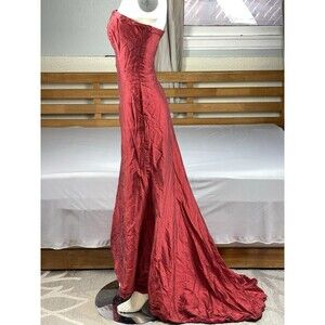 Lazaro Long Strapless Gown Built In Corset Bodice Women's 12 Burgundy Formal